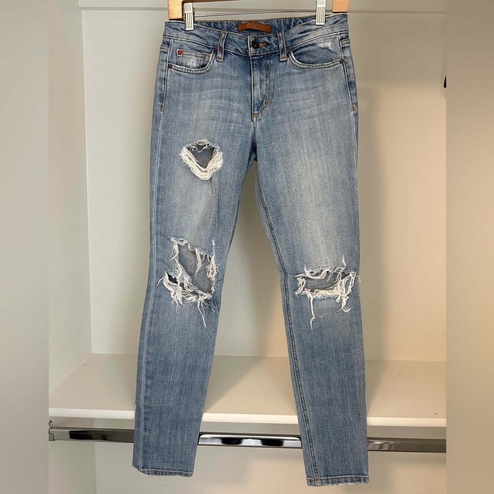 Joe’s Jeans Distressed Ankle - Size 26